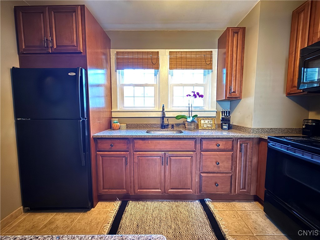 Cortland, New York 13045, United States, 3 Bedrooms Bedrooms, ,2 BathroomsBathrooms,Residential,Pending,162120