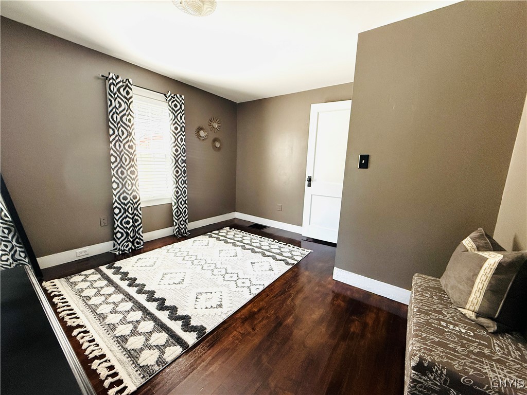 Cortland, New York 13045, United States, 3 Bedrooms Bedrooms, ,2 BathroomsBathrooms,Residential,Pending,162120