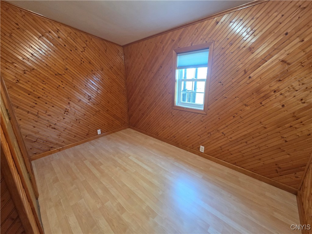 Ellisburg, New York 13605, United States, 5 Bedrooms Bedrooms, ,3 BathroomsBathrooms,Residential,Active,97499