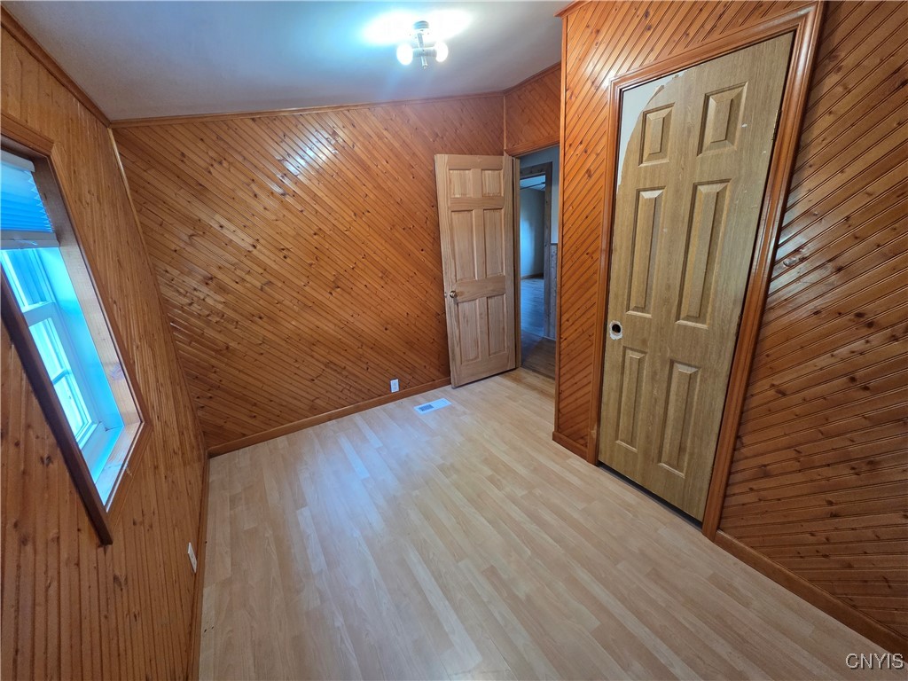 Ellisburg, New York 13605, United States, 5 Bedrooms Bedrooms, ,3 BathroomsBathrooms,Residential,Active,97499