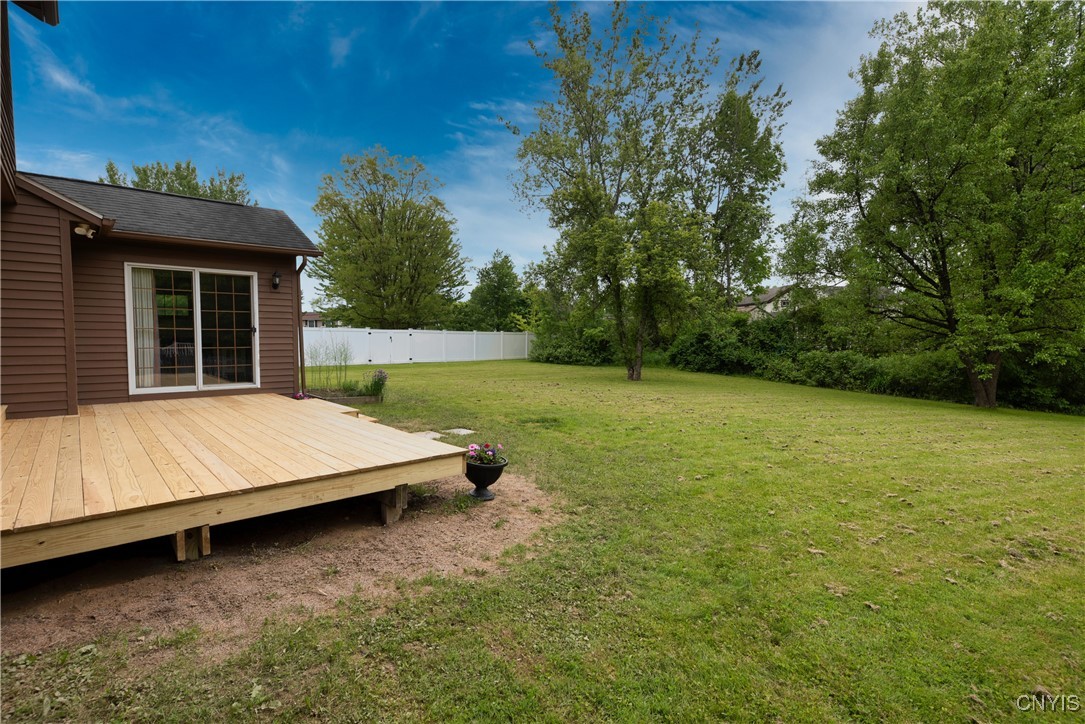 8005 Fir Dr Drive, Clay, New York image 29