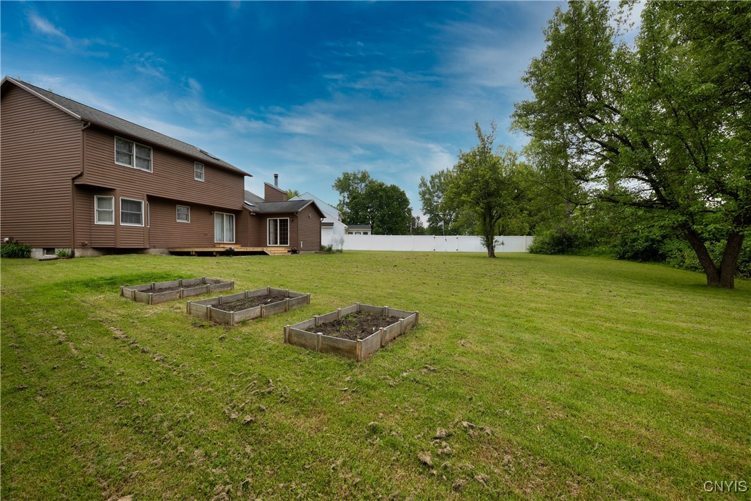8005 Fir Dr Drive, Clay, New York image 30