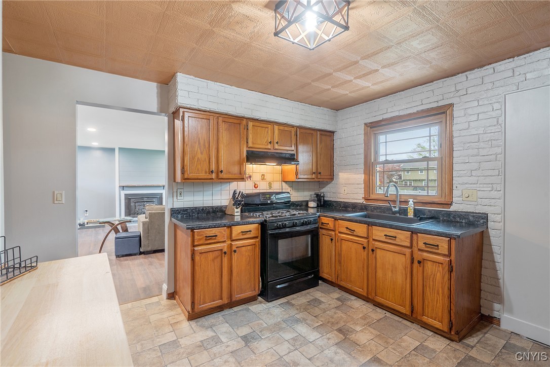 8327 Thompson Road, Cicero, New York image 12
