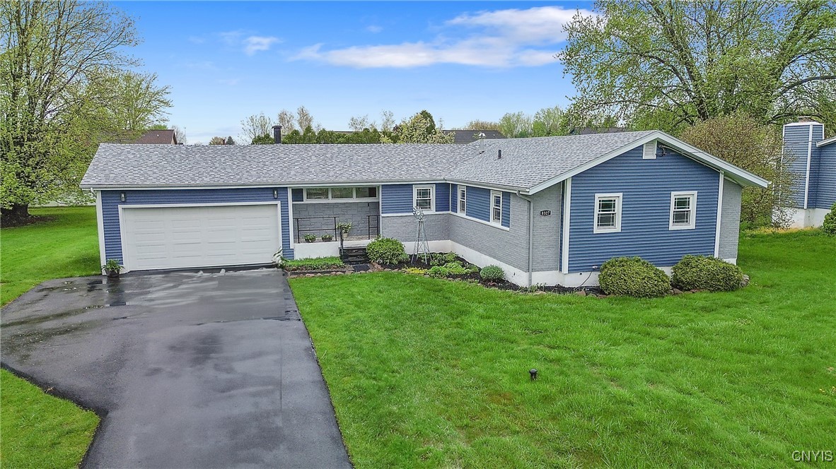 8327 Thompson Road, Cicero, New York image 34