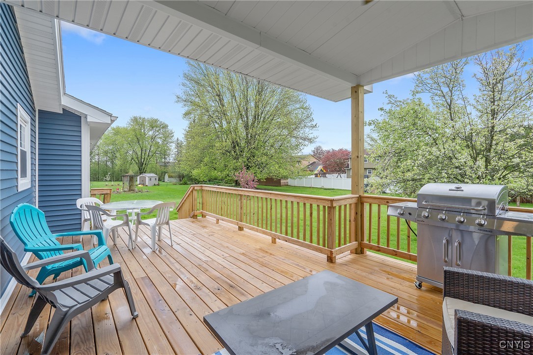 8327 Thompson Road, Cicero, New York image 32
