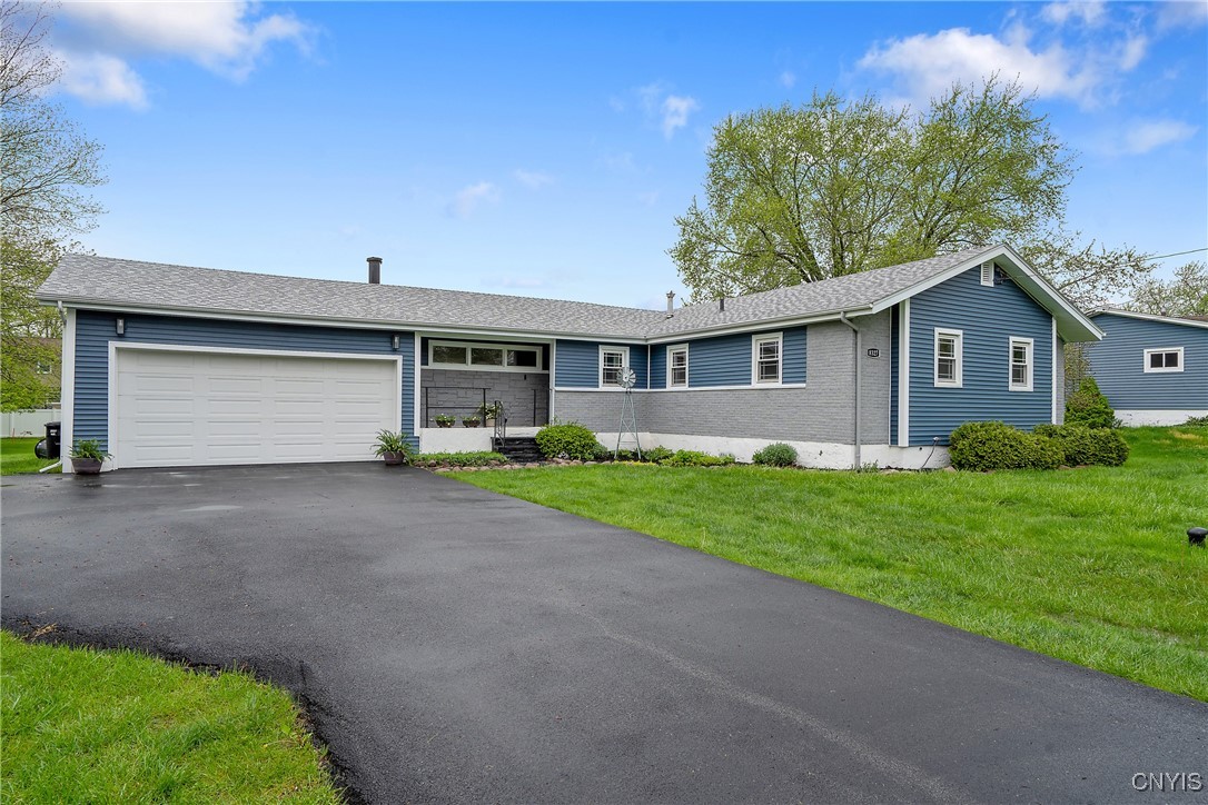8327 Thompson Road, Cicero, New York image 2