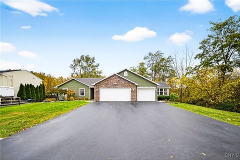 Homes For Sale - 527 Baird Street<br/> Manlius, NY 13116