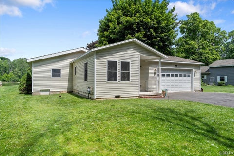 Photo for 218 Commane Road W