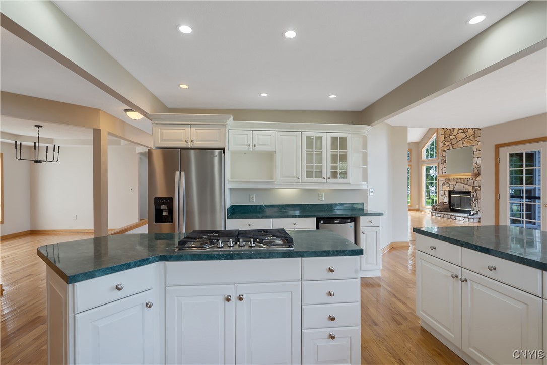 7179 Lakeshore Road, Cicero, New York image 13