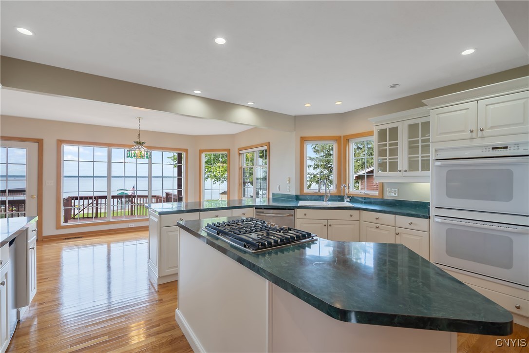 7179 Lakeshore Road, Cicero, New York image 11