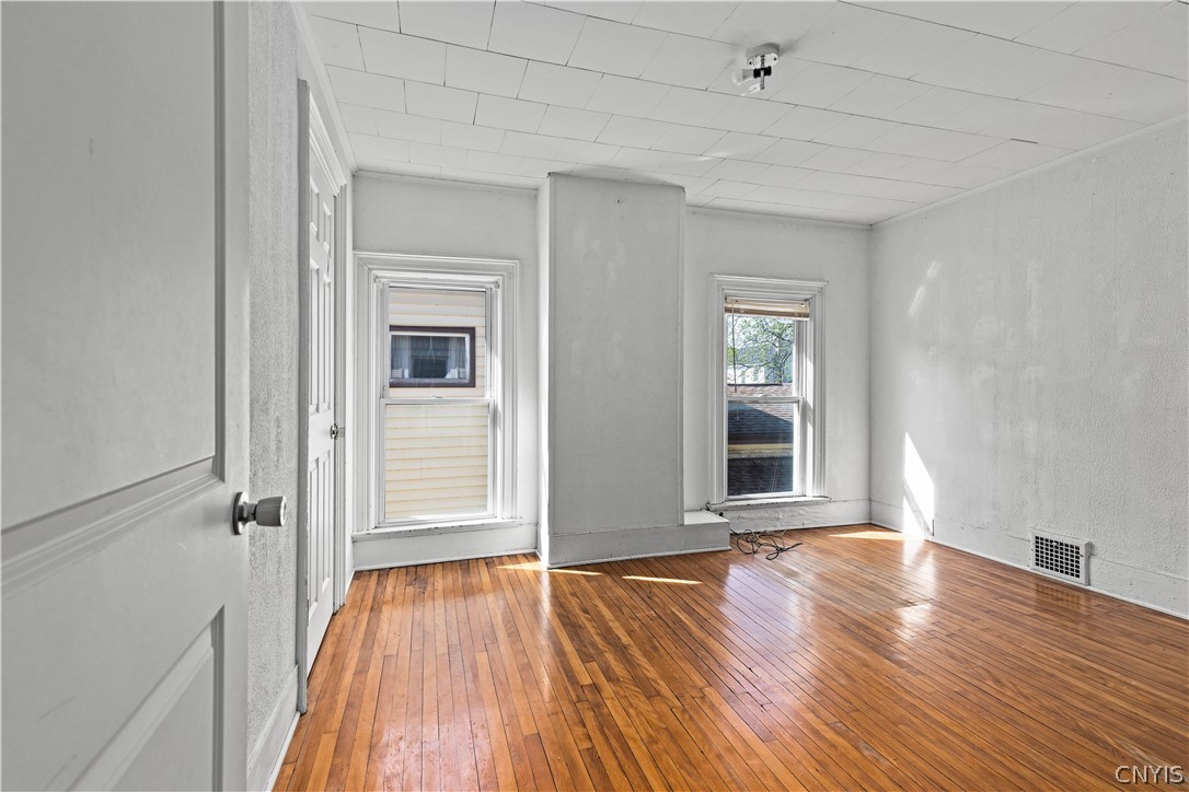 170 W 8th Street
