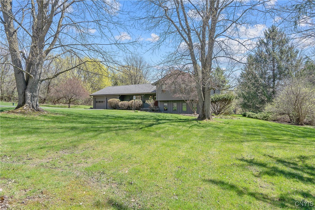3180 Pepperwood Bend Bnd, Marcellus, New York image 2