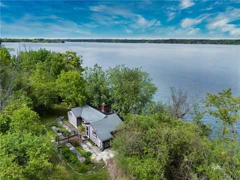 Photo of 2900 W Lake Road, Skaneateles, NY 13152 (MLS # S1661773)