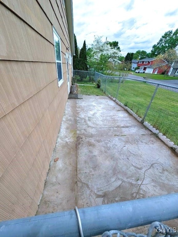 7565 Audrey Dr Dr, Clay, New York image 37