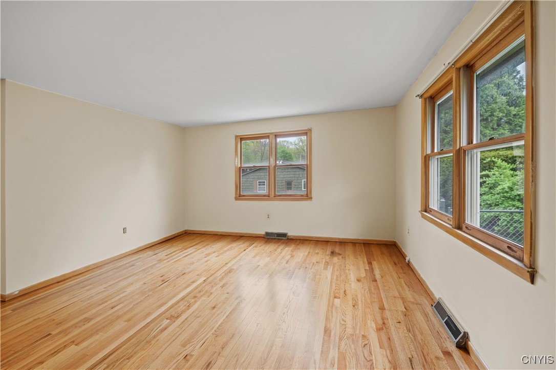 7565 Audrey Dr Dr, Clay, New York image 24