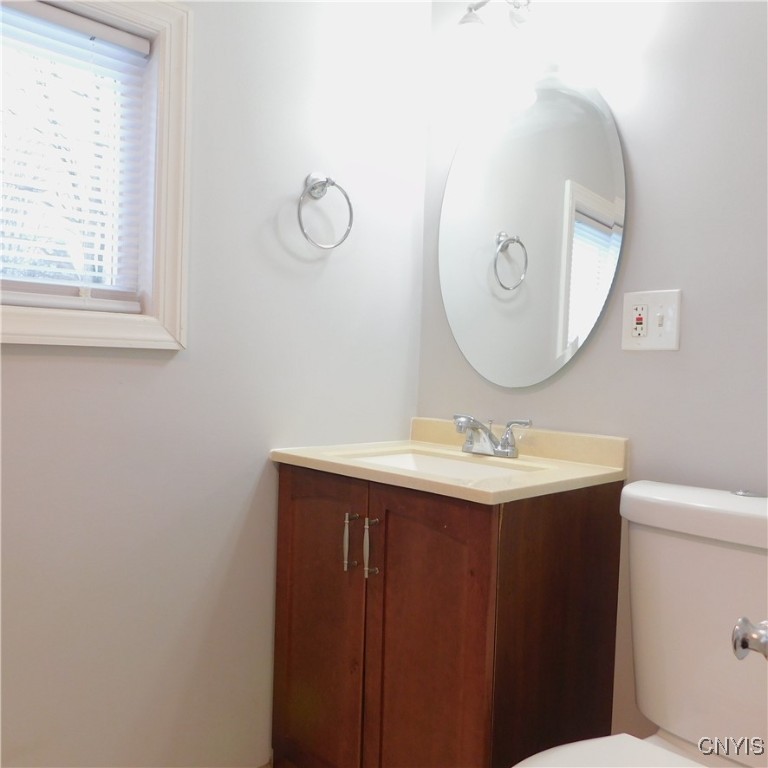 Salina, New York 13088, United States, 2 Bedrooms Bedrooms, ,1 BathroomBathrooms,Residential,Active,20007