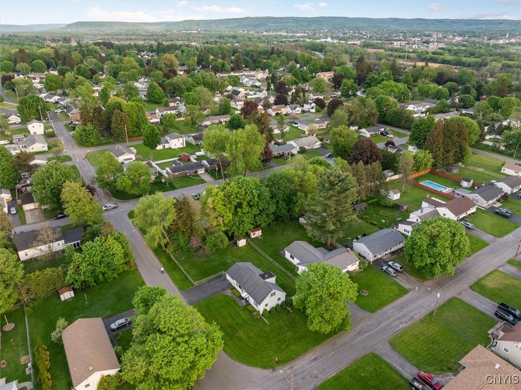 514 Locust Drive, Utica, New York image 33