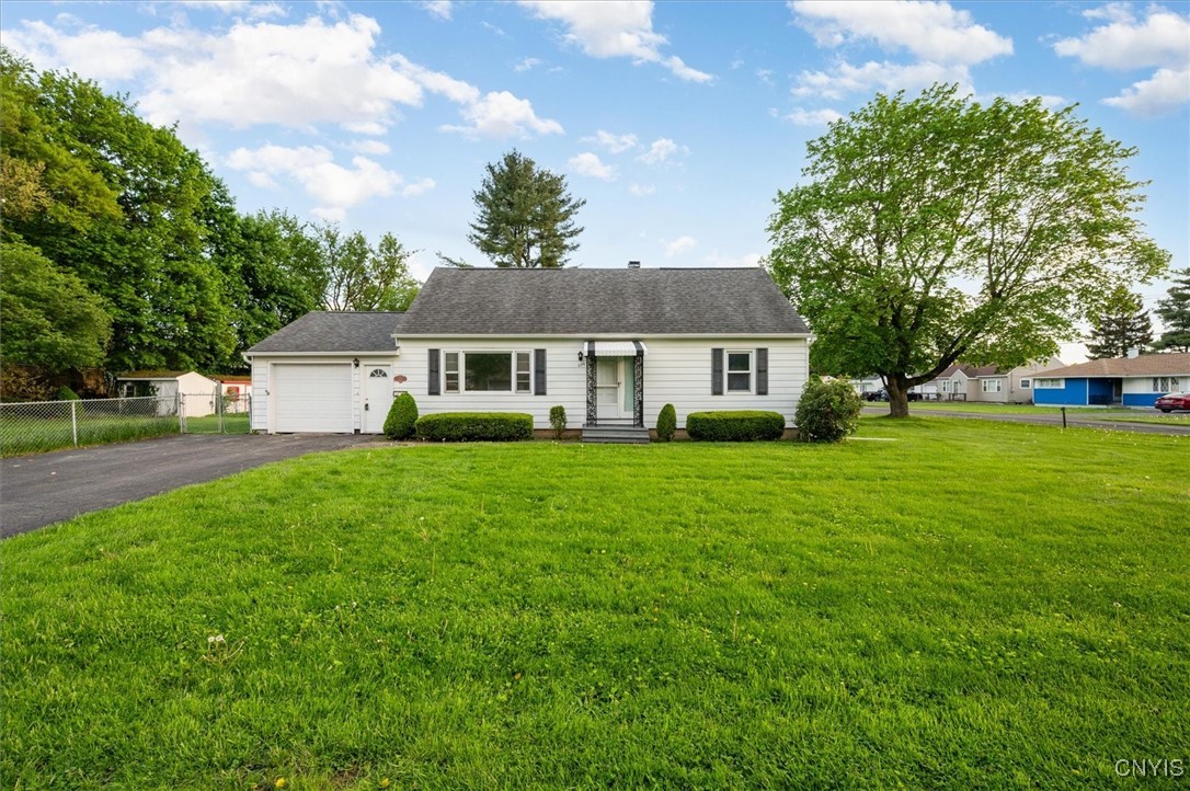 514 Locust Drive, Utica, New York image 35