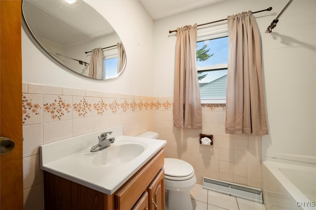 514 Locust Drive, Utica, New York image 11