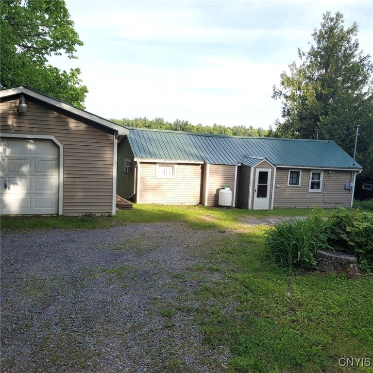39800 Hyde Lake Road