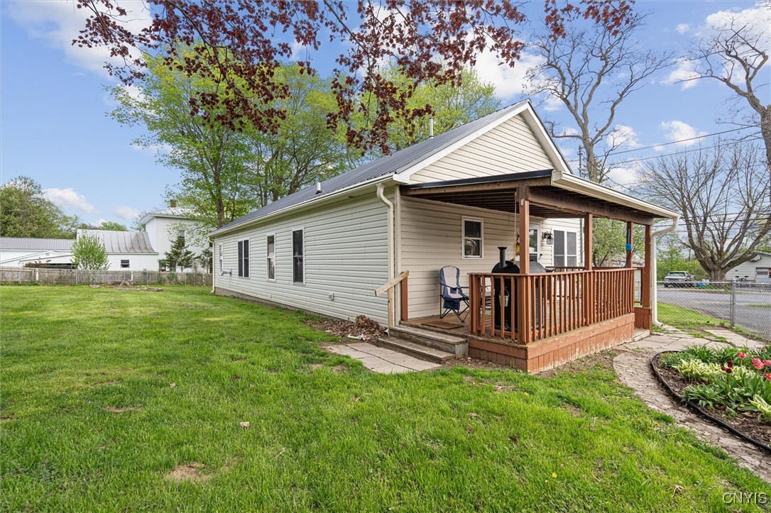 542 Lakeview Drive, Brownville, New York image 27