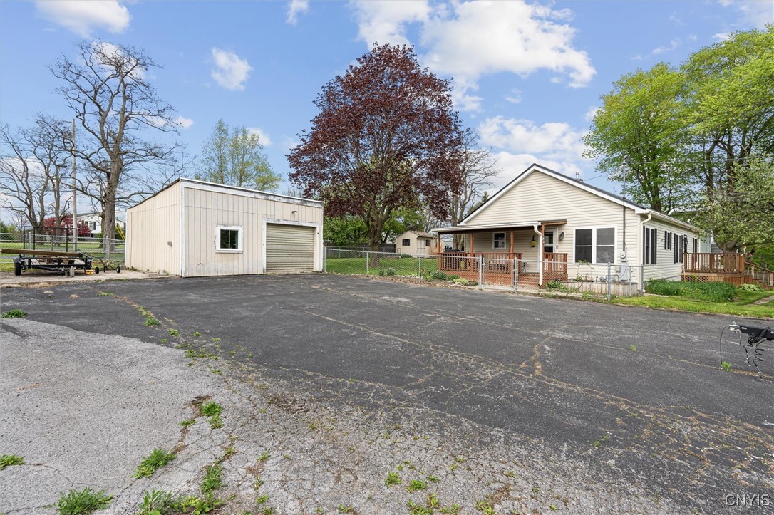 542 Lakeview Drive, Brownville, New York image 34