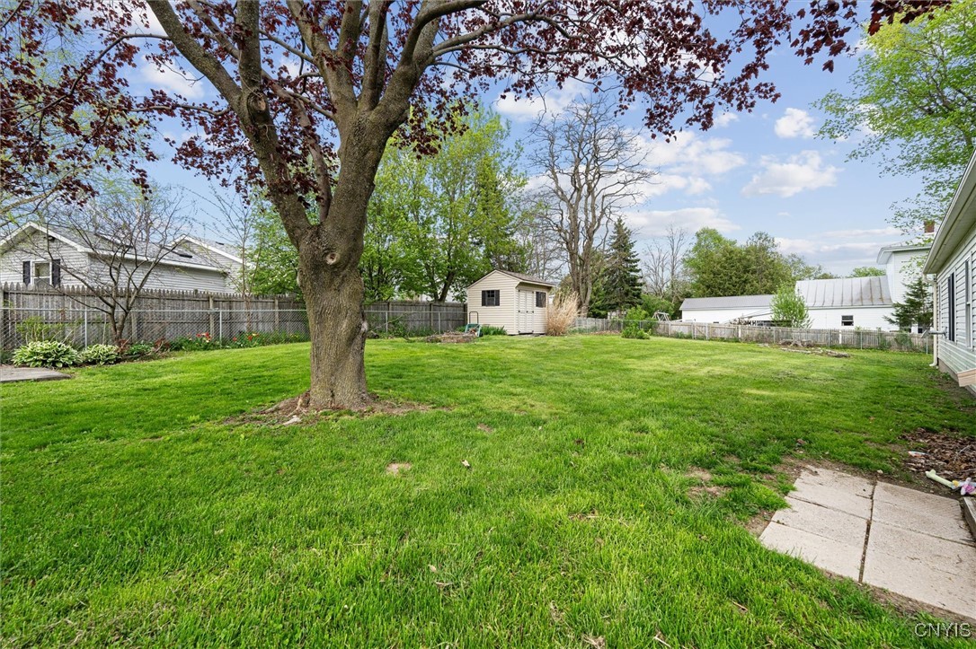 542 Lakeview Drive, Brownville, New York image 32