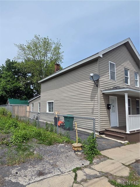 Homes For Sale - 22 Schuyler Street<br/> Utica, NY 13502
