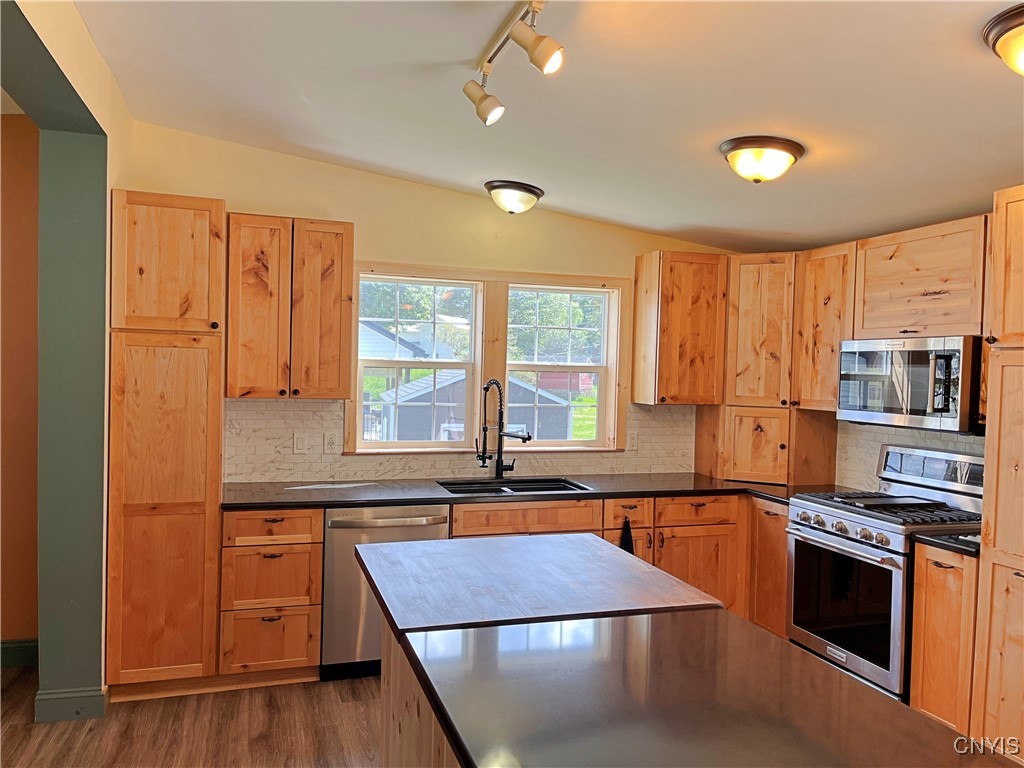 Richland, New York 13142, United States, 3 Bedrooms Bedrooms, ,2 BathroomsBathrooms,Residential,Active,204204