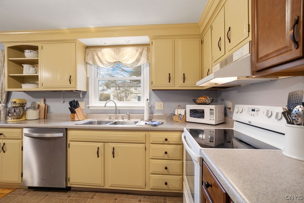315 Germania Avenue, Camillus, New York image 14