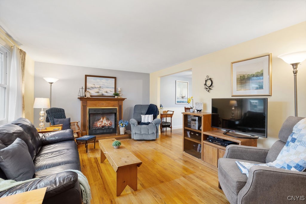 315 Germania Avenue, Camillus, New York image 2
