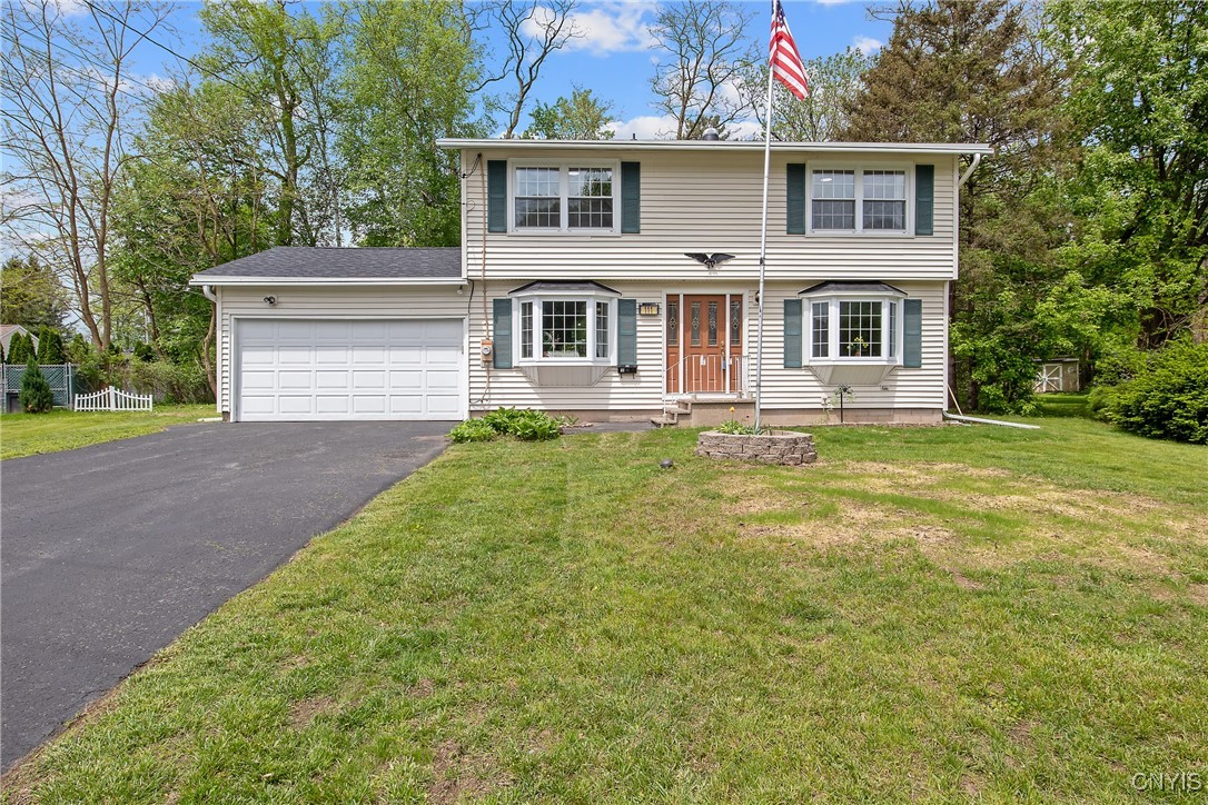 111 Meadow River Drive, Clay, New York image 2