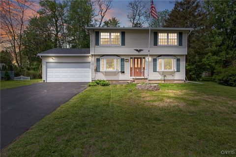 111 Meadow River Drive, Clay, NY 13090 - MLS#: S1604928