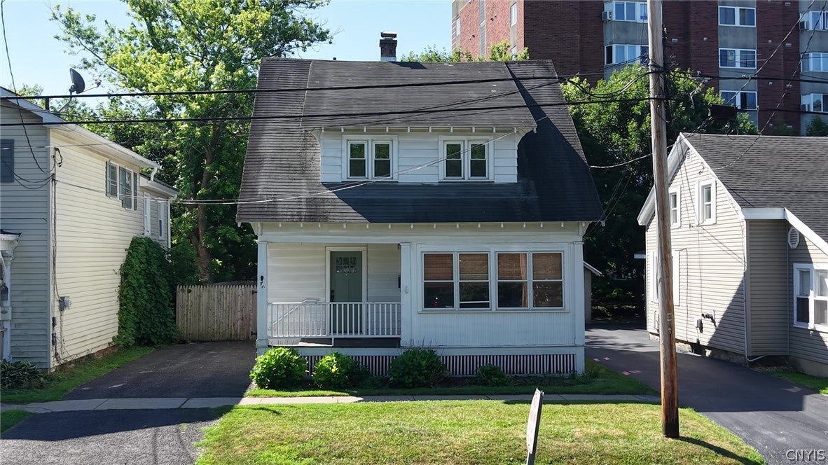 7 Tracey Street