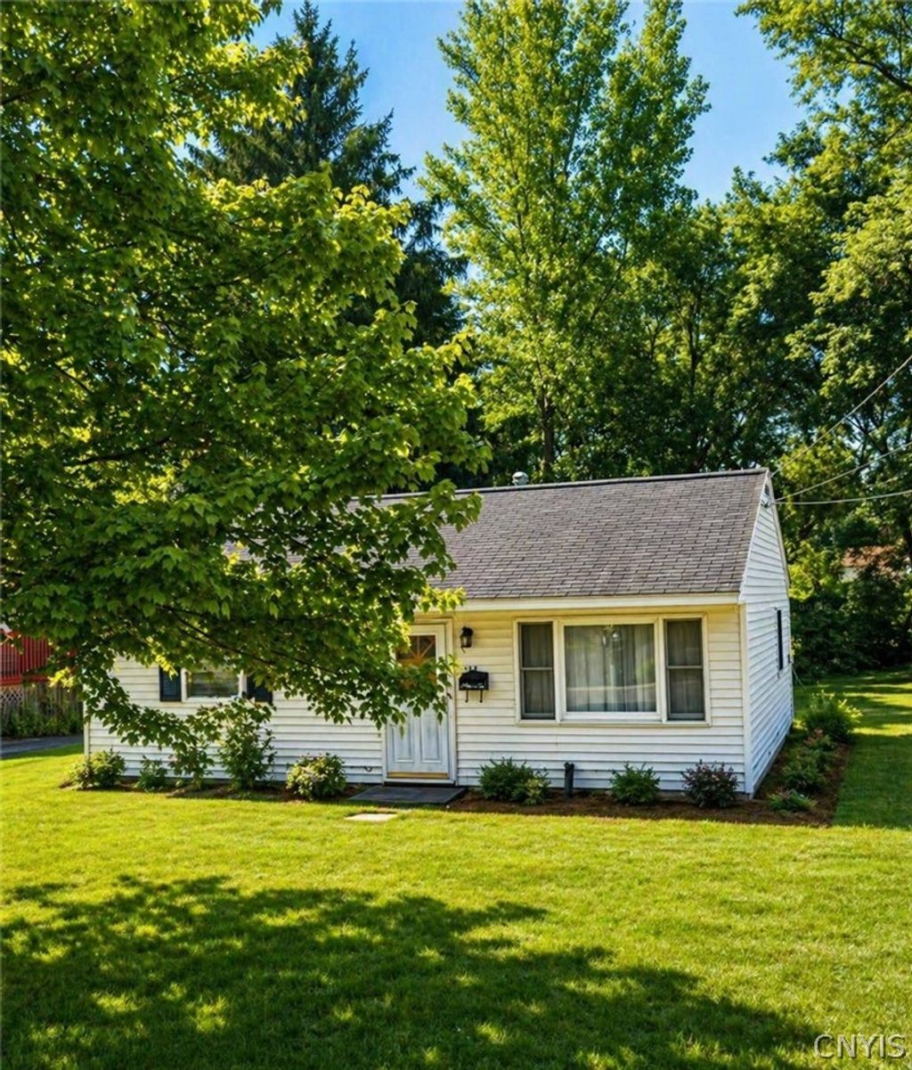 Photo of 204 Elmbrook Drive, Manlius, NY 13104 (MLS # S1676536)