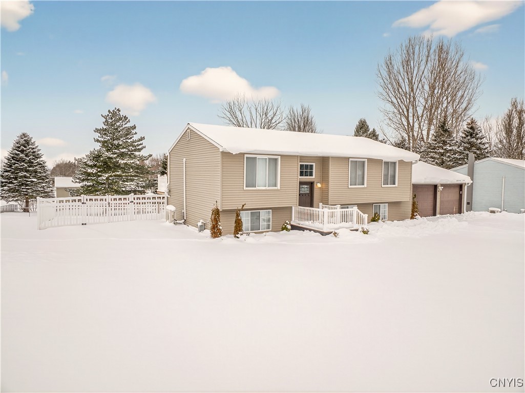 31 Meadowbrook Drive