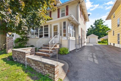 Homes For Sale - 204 Martin Street St<br/> Onondaga County, Syracuse, NY 13208