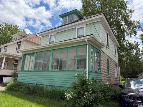 Homes For Sale - 127 Burdick Avenue<br/> Syracuse, NY 13208