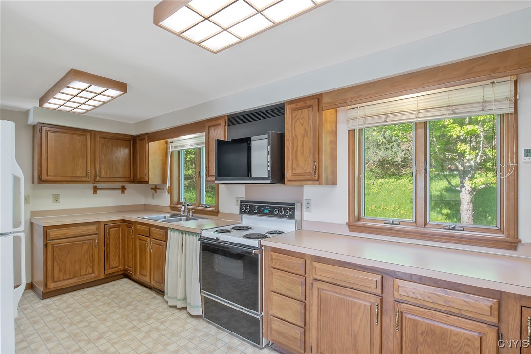 77 Fravor Road, Mexico, New York image 8
