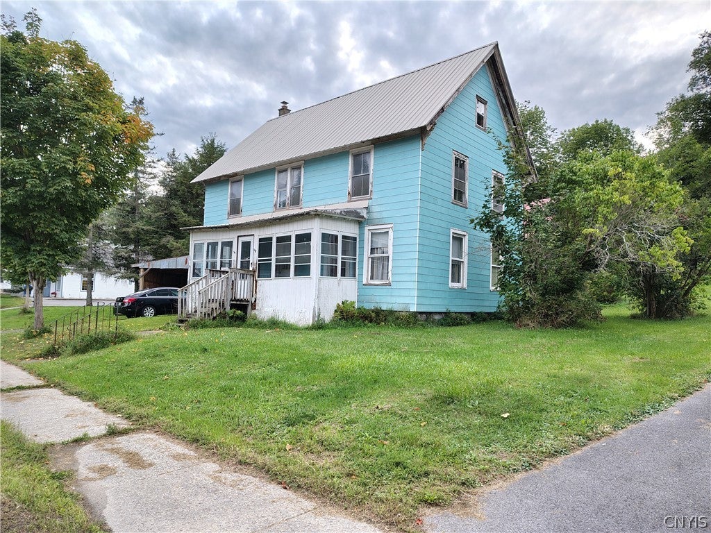 483 Main Street
