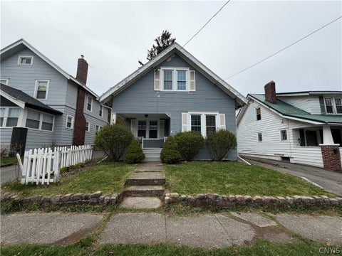 Homes For Sale - 408 Stafford Avenue<br/> Syracuse, NY 13206