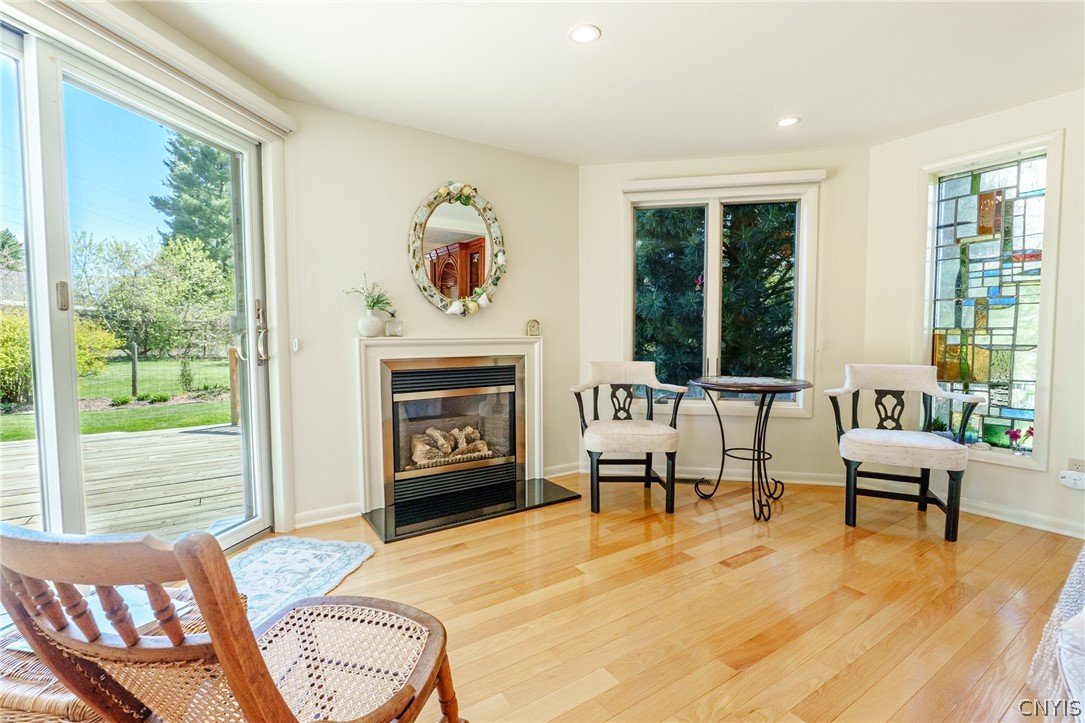 1810 N George Street