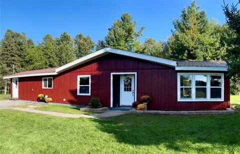 Homes For Sale - 90 Cambray Street<br/> Gouverneur, NY 13642