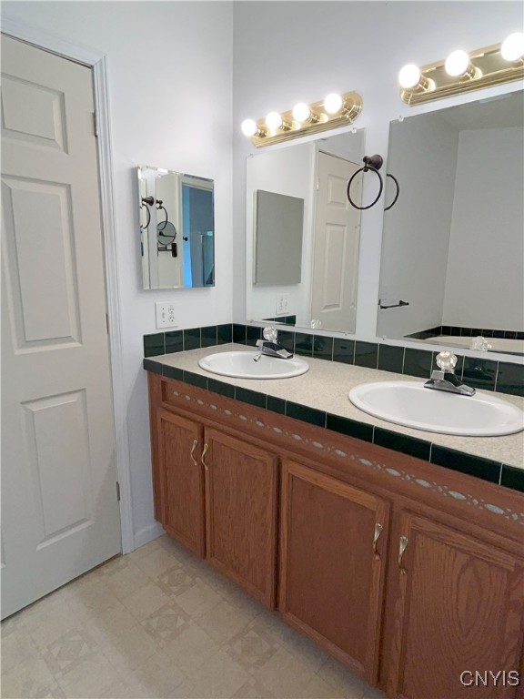 Richland, New York 13142, United States, 3 Bedrooms Bedrooms, ,2 BathroomsBathrooms,Residential,Active,150420