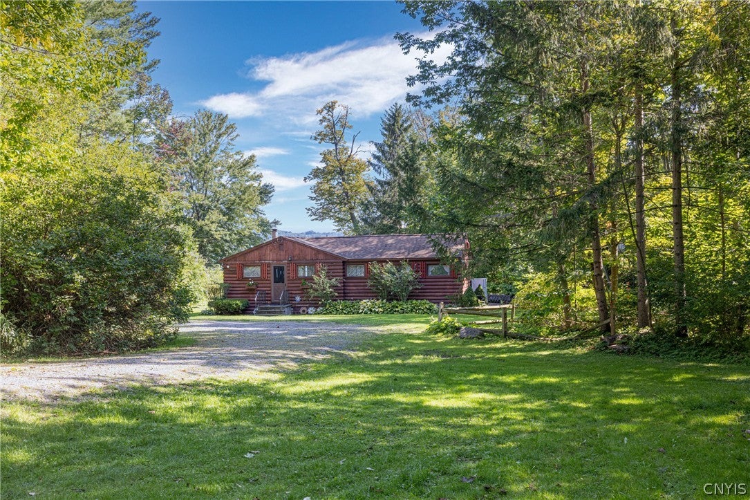 1836 W Lake Road