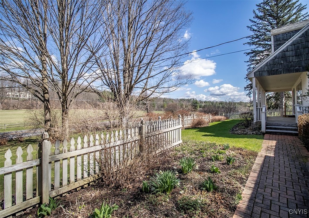 4802 Ormonde Drive, Cazenovia, New York image 3