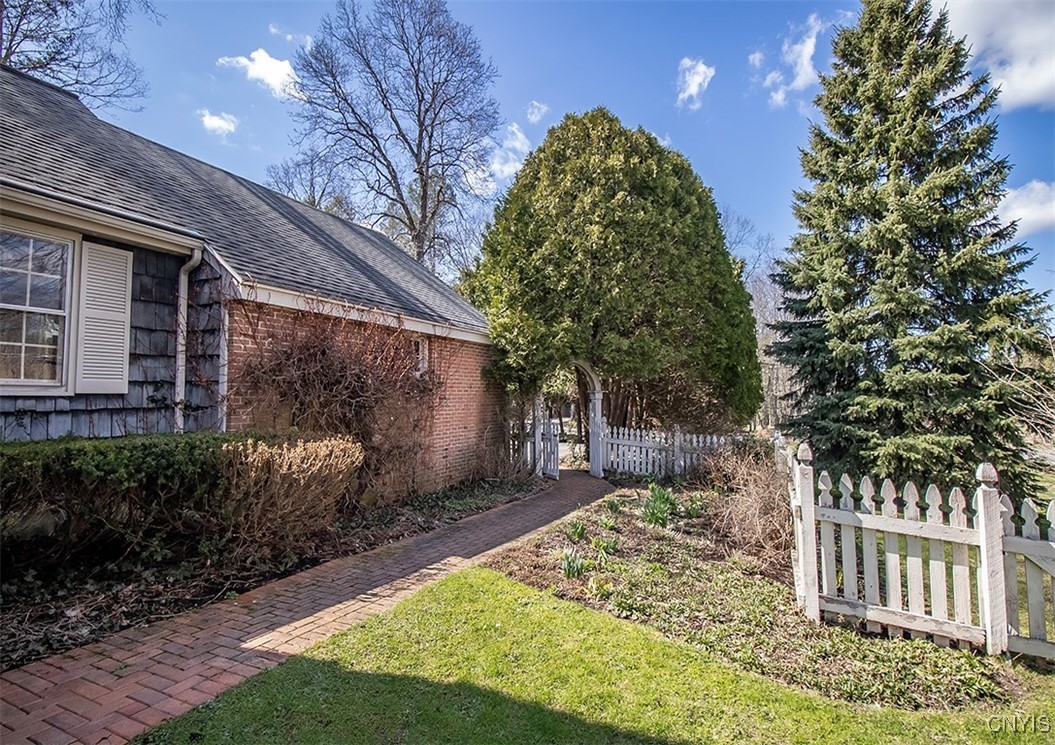 4802 Ormonde Drive, Cazenovia, New York image 5