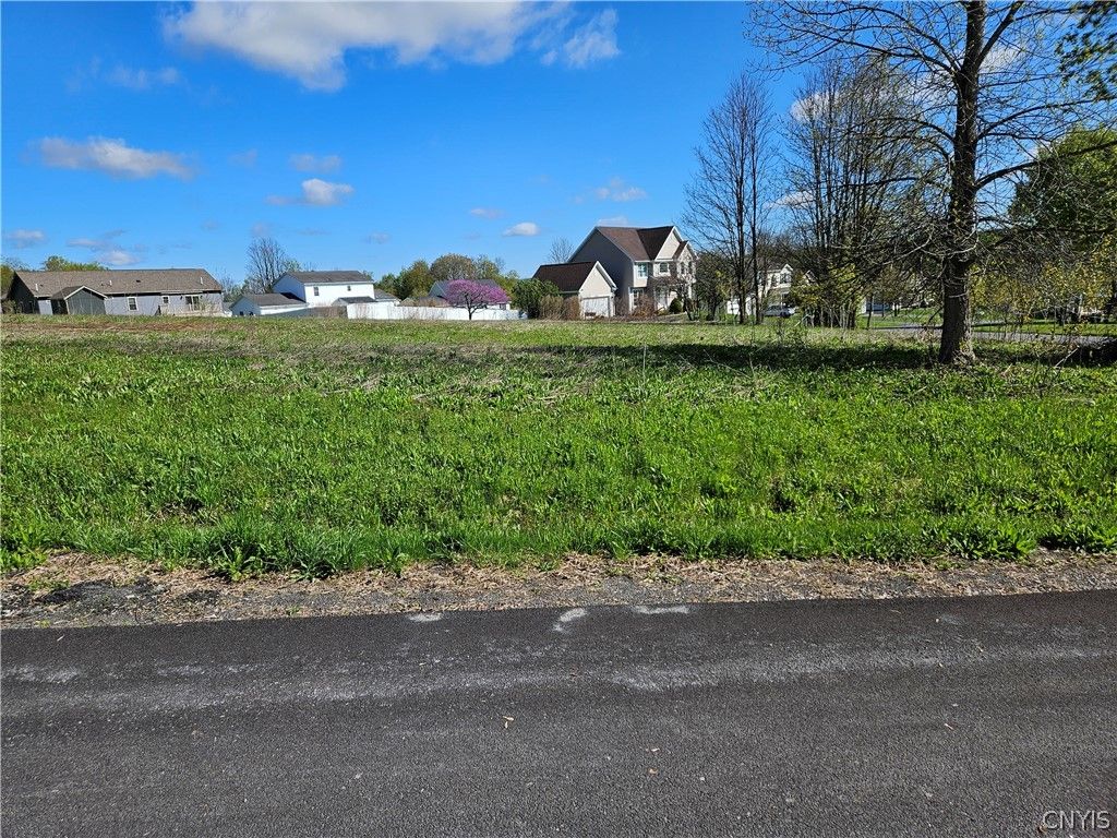 Photo of Florence Ct (Lot #25), New Hartford, NY 13413 (MLS # S1677738)