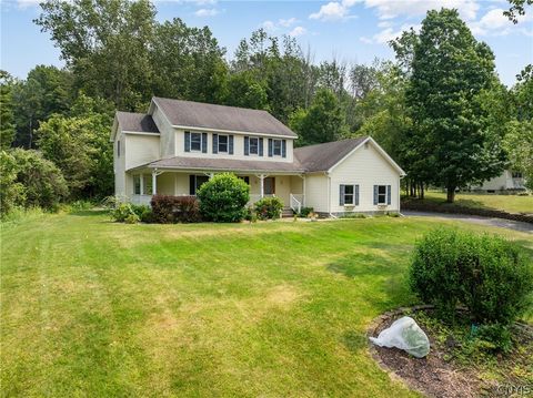 Homes For Sale - 1 Butternut Road<br/> Oneida County, New Hartford, NY 13413