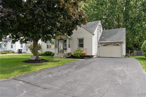 Photo for 114 Chestnut Hill Drive